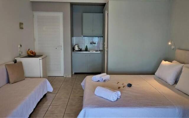 Elena's Luxury Studios and Apartments