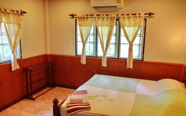 Aliyah Garden House