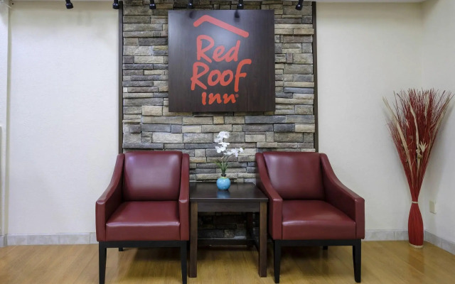 Red Roof Inn Holton