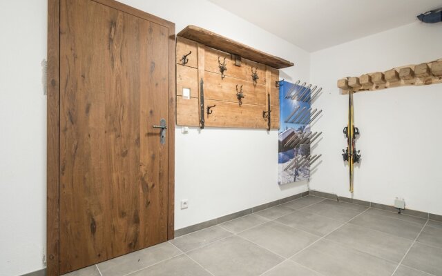 Luxurious Holiday Home in Piesendorf With Sauna