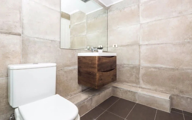 Carmencita St I Classic 1 Bedroom Apartment in El Golf