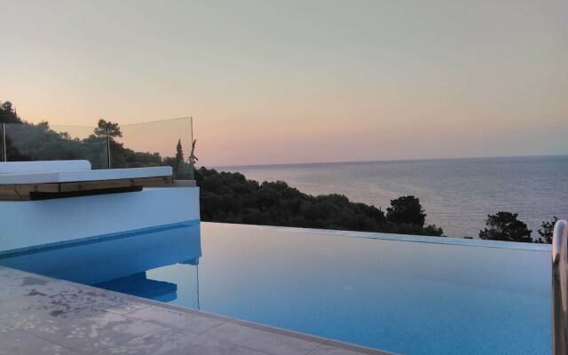 Fiore Suites