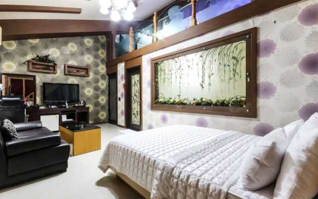 Noblesse Motel