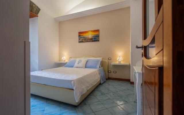 Aquamarine Apartment