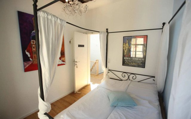 Old Kings Design Hostel