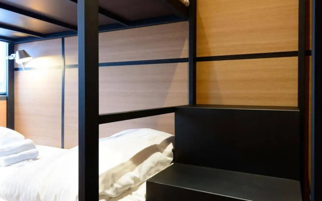 Travel Hostel