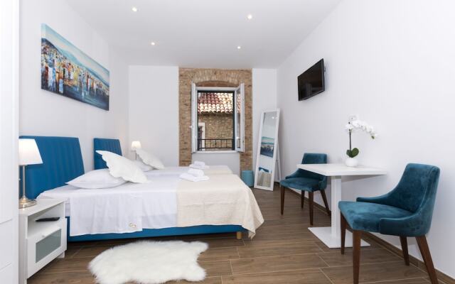 Peruzovic Rooms 3