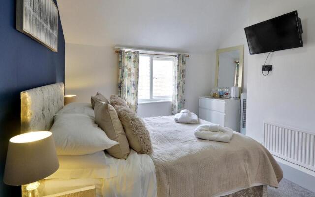 Rooms at 153 ROOM ONLY