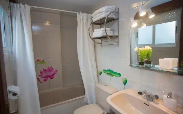 Apartment in Santiago de Compostela 100698