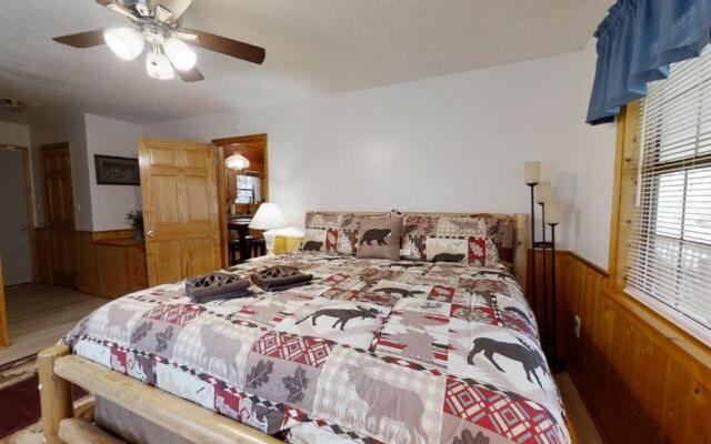 Little Mountain Hideaway