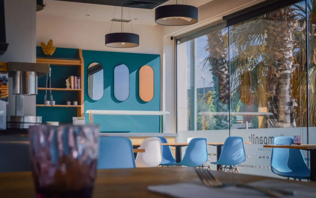 Travelodge BCN Cornella Fira