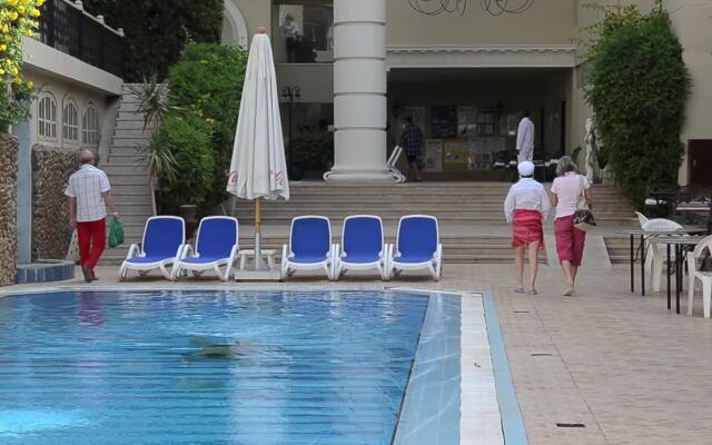 Elysees Dream Beach Hotel