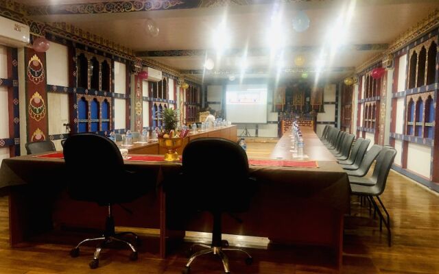 Hotel Amodhara