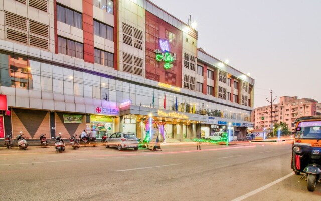 OYO 3211 Mahal Inn