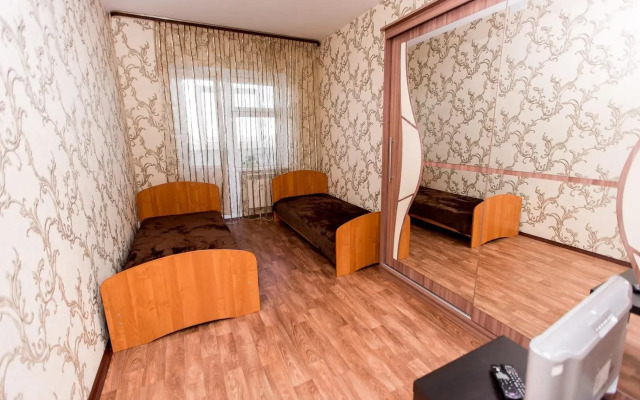 Апартаменты на улице Героев Самотлора 16