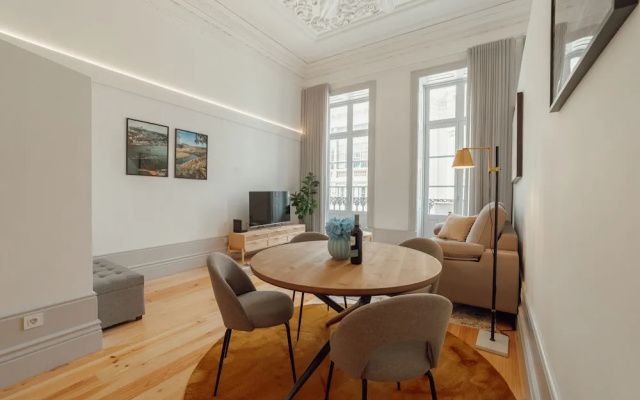 Heart OF Porto Apartment A by Vacationy