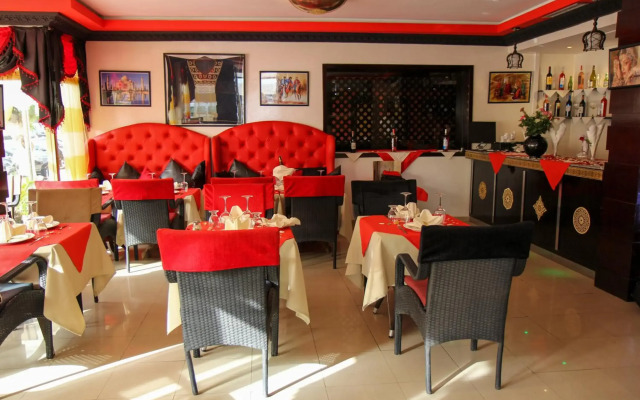 New Farah Hotel