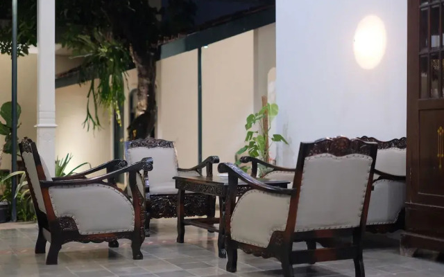 Agung Guest House by RF