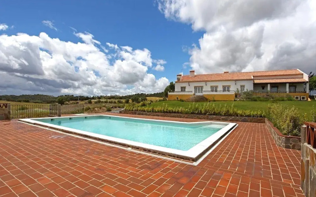 Herdade Naveterra Rural Lodge & Spa