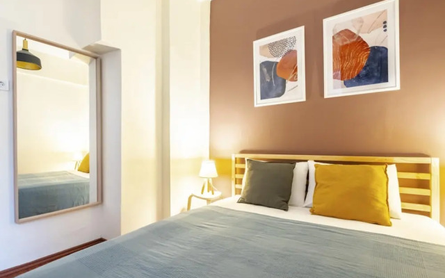 Lovely Flat 6 Min to Taksim Square in Cihangir