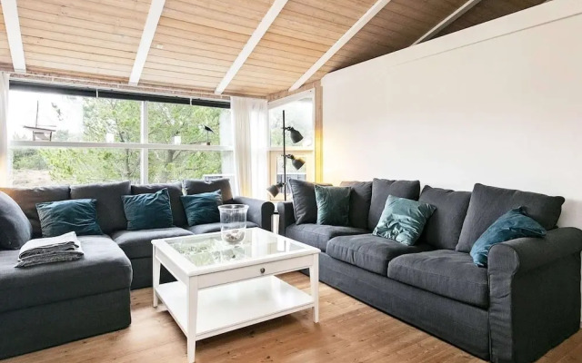 6 Person Holiday Home in Albaek