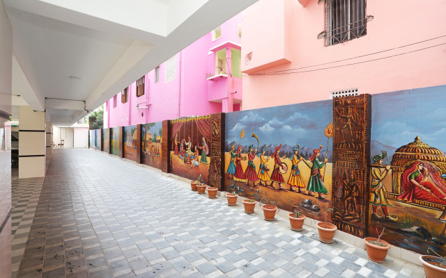 OYO 9344 Hotel Gangotri