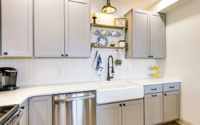 Waterfront Maryland Vacation Home: Private Beach!