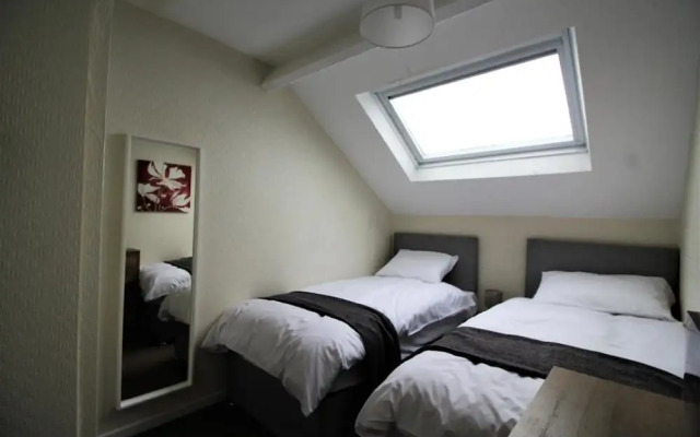 96 Tennent St Guest House New