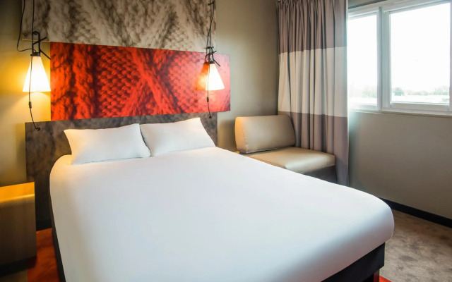 ibis Tarbes Odos