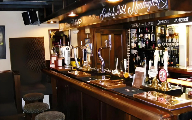 The Manifold Inn