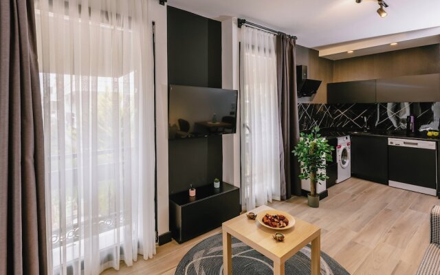 Ella Suites Hotel
