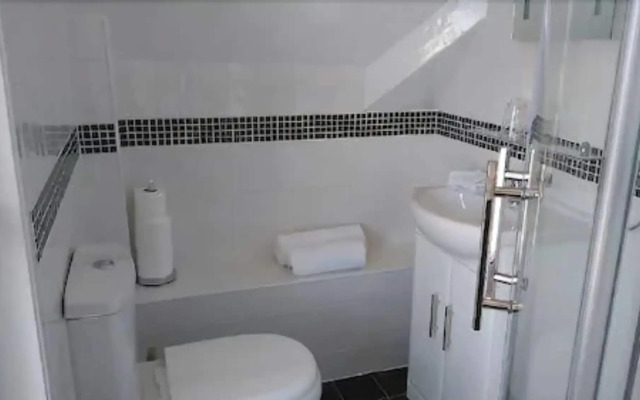 Tudor Court Guest House