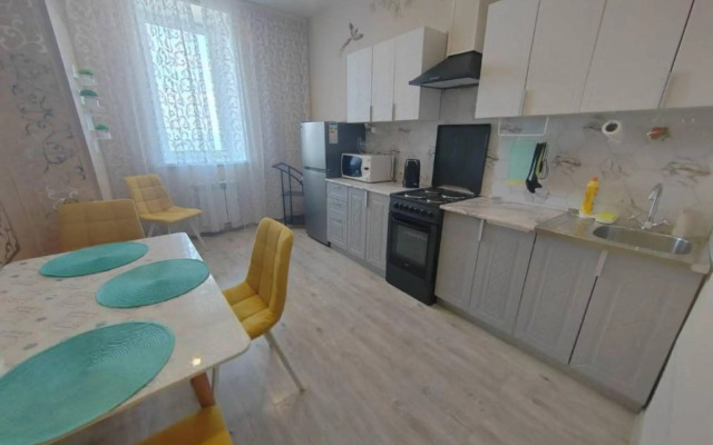 Cozy apartment on Leonova street 66
