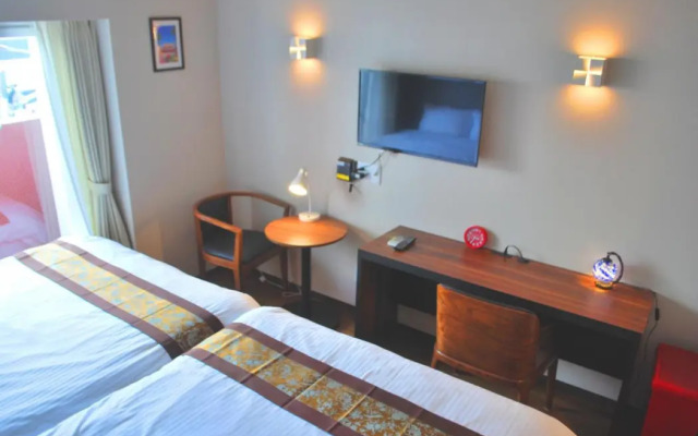 Ten Point Hotel