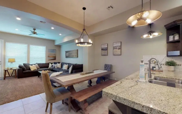 Desert Paradise Getaway 3 Bedroom Apts