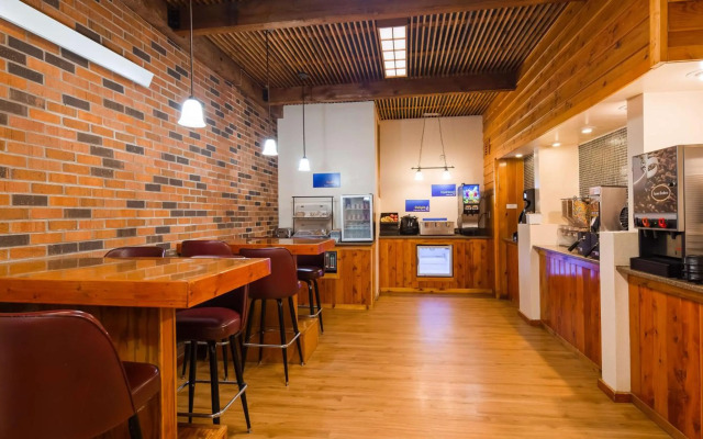 Sturgis Lodge and Suites