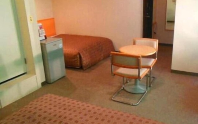 Takasaki Ekimae Plaza Hotel