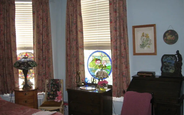 The Mermaids' Porch Bed and Breakfast