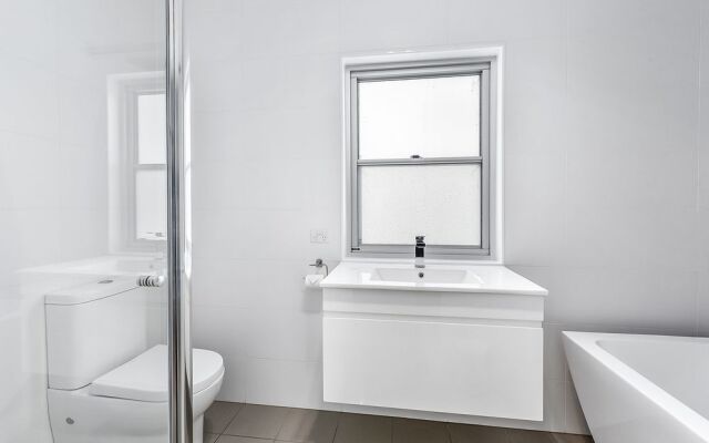 Aloha Waterfront Properties