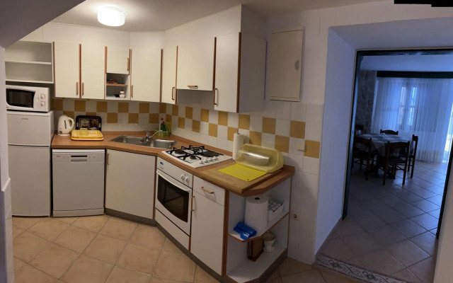 Holiday house Ljubica Tisno