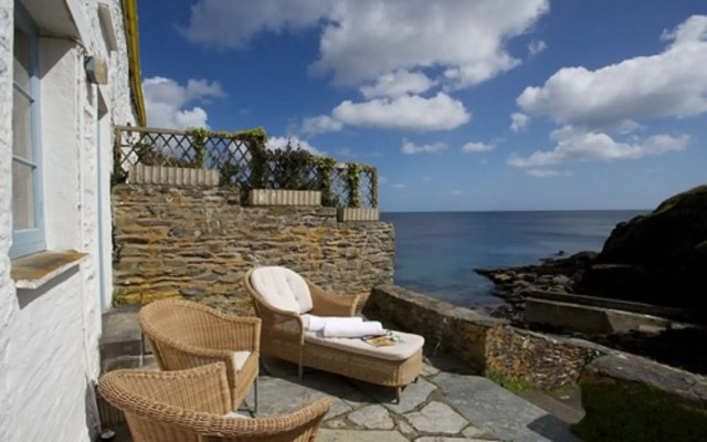 The Lugger Hotel