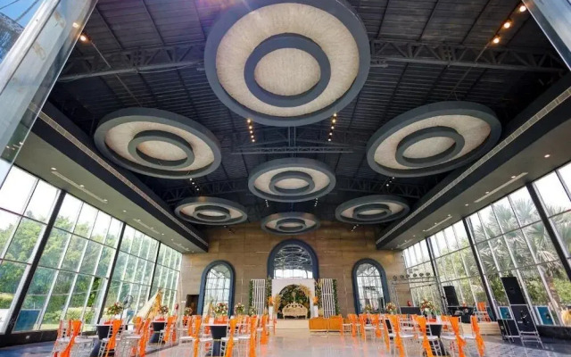 Tivoli Heritage Palace