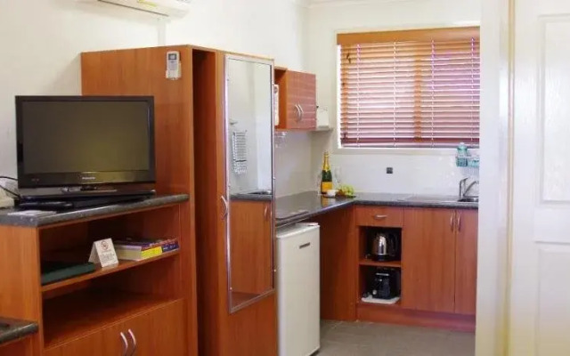 Stannum Lodge Motor Inn