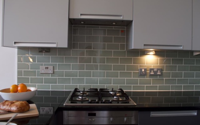 2 Bedroom Flat Near City Centre