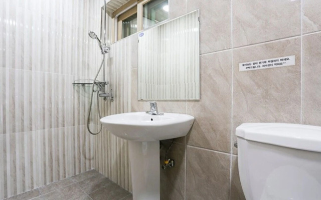 Yeonggwang Beach Central Pension