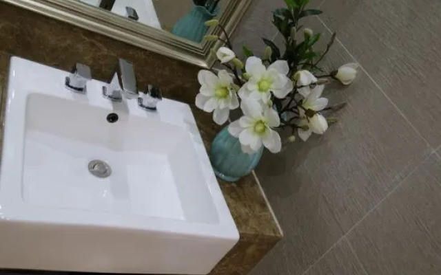 Homeinn Plus Hotel (Beijing Songjiazhuang Subway Station)