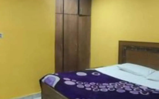 Hajveri Continental Hotel