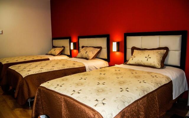 Plaza Sur Hotel & Suites