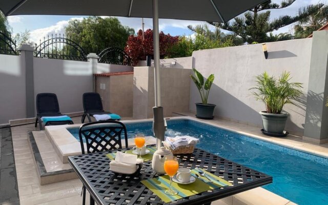 Luxury Apartment & Pool in Vistabella, Tenerife