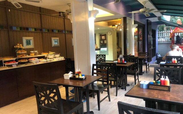 Sawasdee Hotel @ Sukhumvit Soi 8